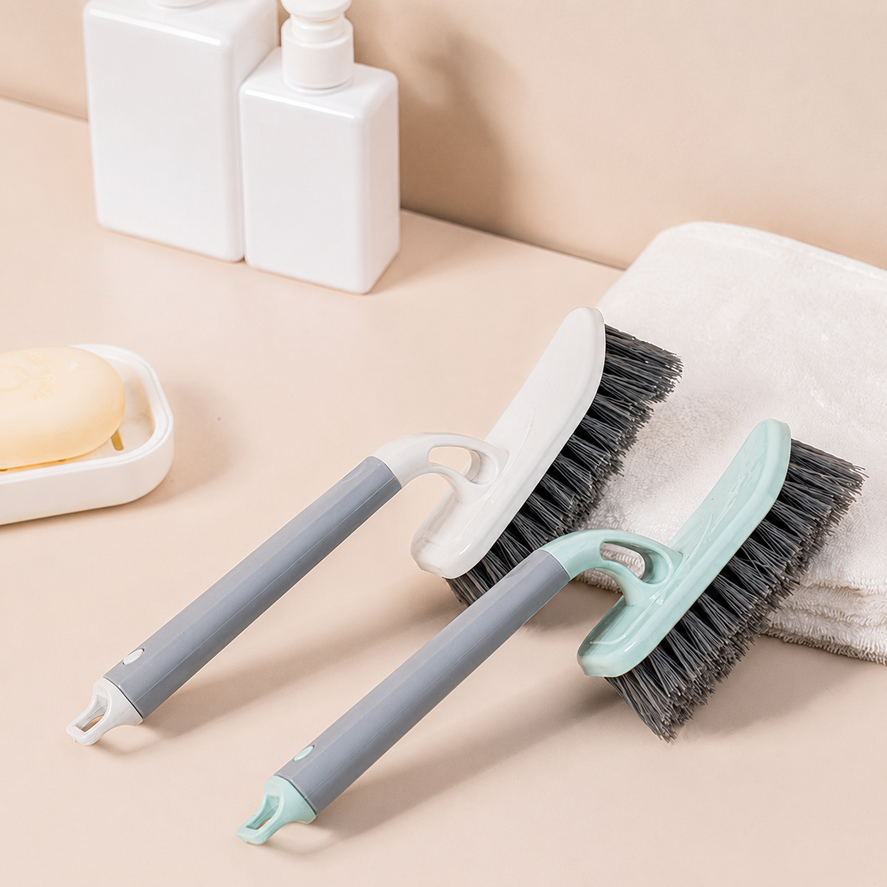 V-Shaped Crevice & Corner Cleaning Brush
